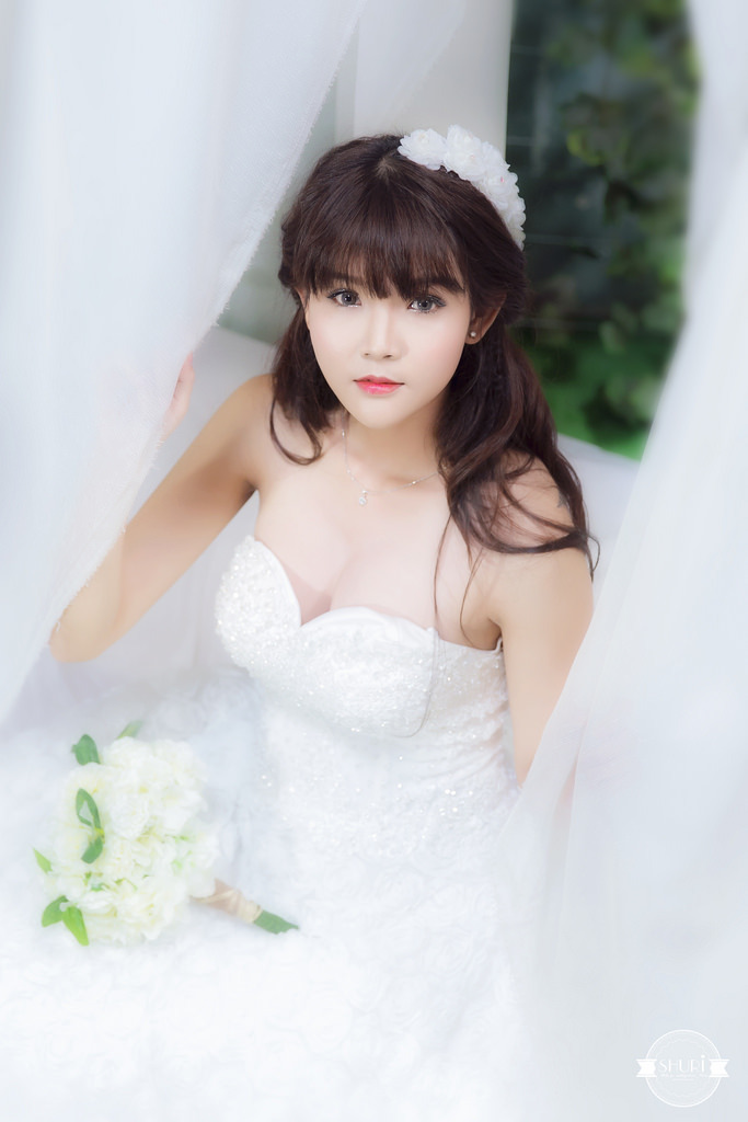 小梅惠奈主演的电影《无法忍受的贪婪》